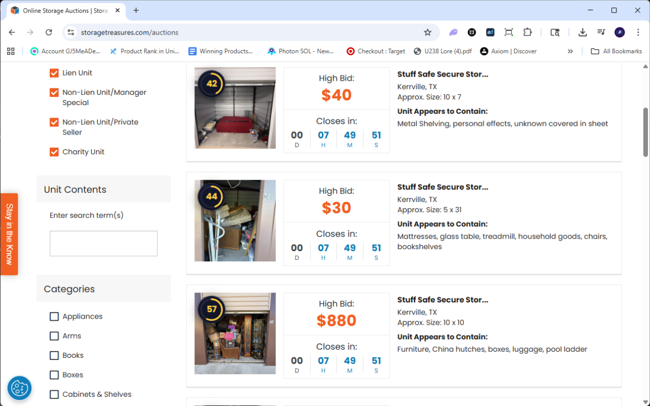 Score badges on storage auction listings
